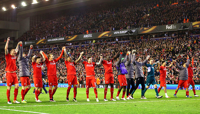 外加两翼持 外加两翼持